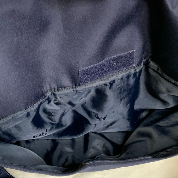 Tommy Hilfiger diaper with Changing Pad - Picture 11 of 13